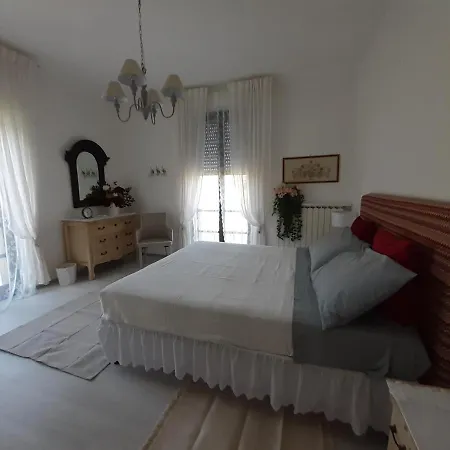 Umbria Perugia Villetta Con Giardino E Piscina - La Casa Di Nelly *