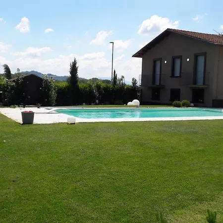 Дом отдыха Umbria Perugia Villetta Con Giardino E Piscina - La Casa Di Nelly